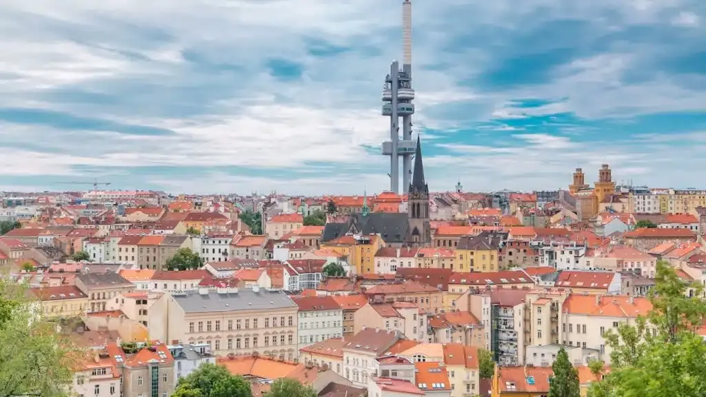 ¿Dónde alojarse en Praga? Los 5 mejores lugares para alojarse (+ zonas a evitar) 🇨🇿 54