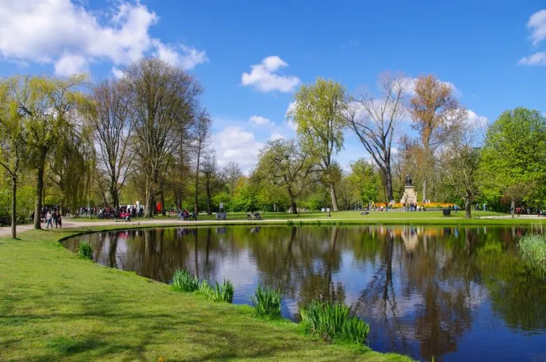 ¿Dónde alojarse en Ámsterdam? Los 10 mejores lugares 🇳🇱 10