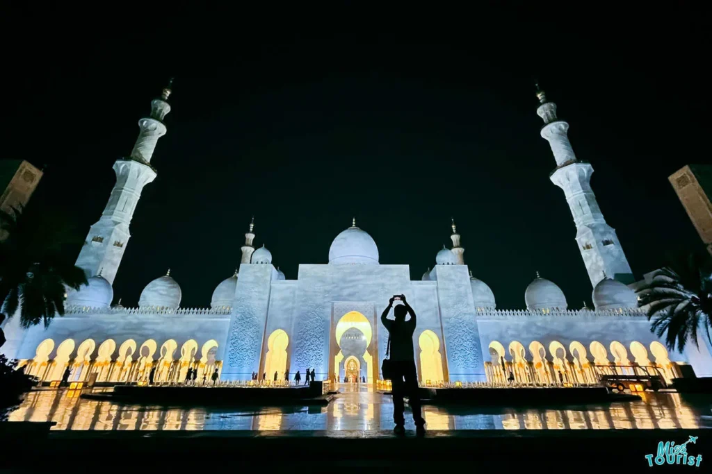 ¿Dónde alojarse en Abu Dhabi? - Las 5 mejores zonas y hoteles de Abu Dhabi 🇦🇪 27