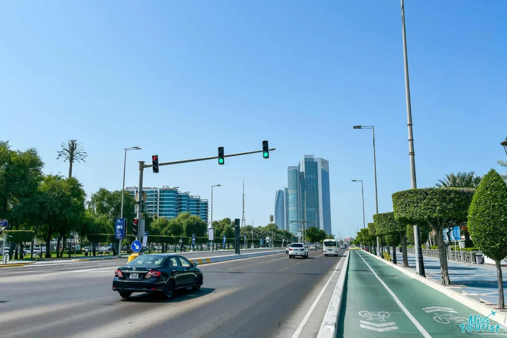 ¿Dónde alojarse en Abu Dhabi? - Las 5 mejores zonas y hoteles de Abu Dhabi 🇦🇪 35