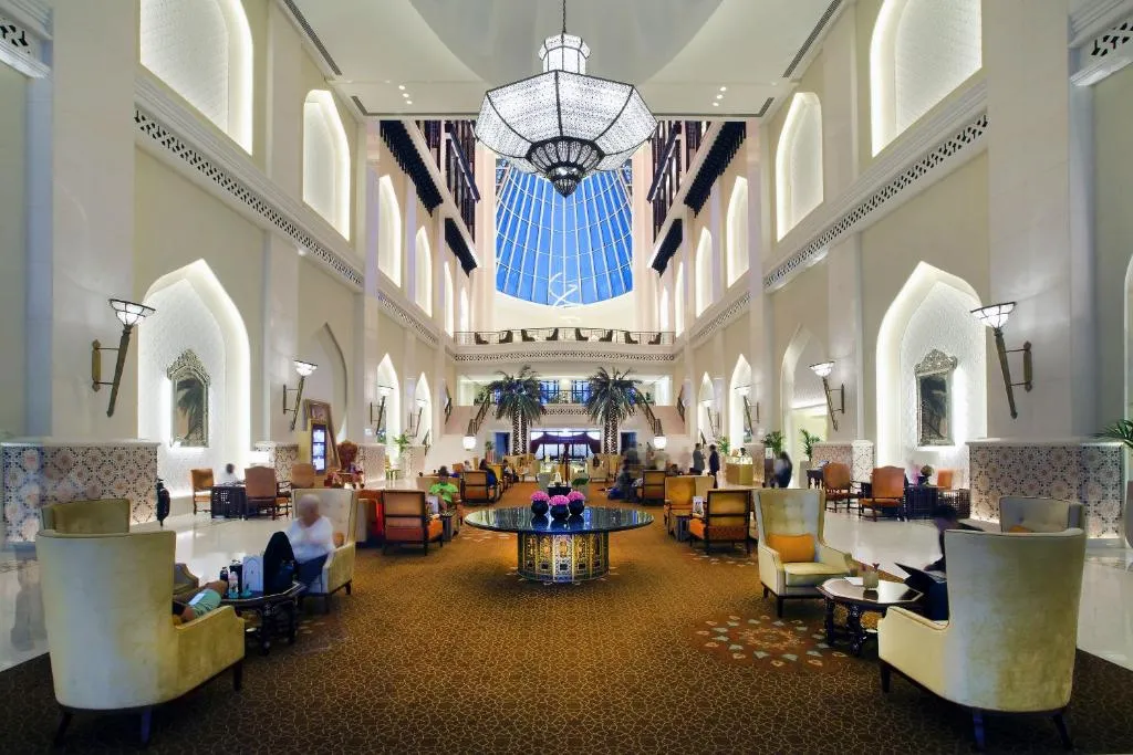 ¿Dónde alojarse en Abu Dhabi? - Las 5 mejores zonas y hoteles de Abu Dhabi 🇦🇪 39
