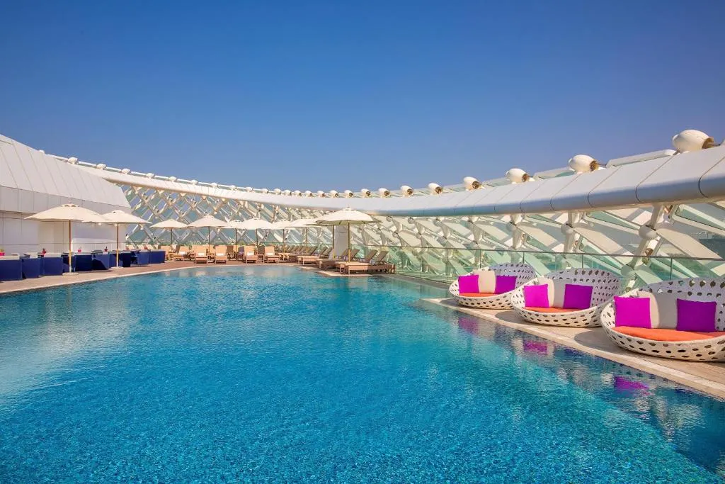 ¿Dónde alojarse en Abu Dhabi? - Las 5 mejores zonas y hoteles de Abu Dhabi 🇦🇪 15